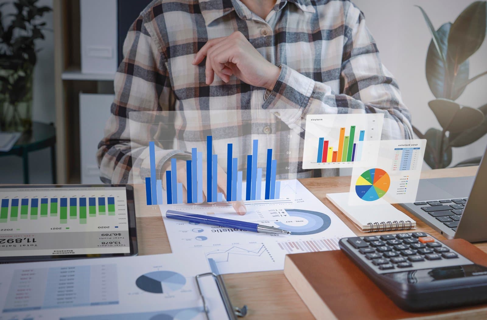 Les techniques de contrôle de gestion (budget, indicateurs, tableau de bord, reporting)
